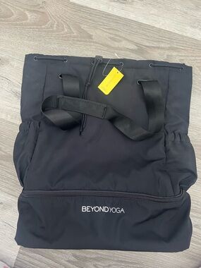 Beyond Yoga Black Logo Zip workout backpack